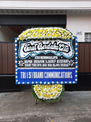 Papan Bunga Duka di Piyaman